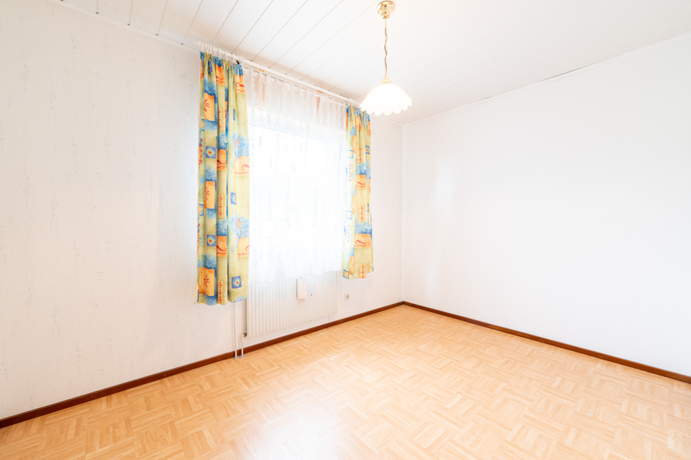 Kinder- und Jugendzimmer 2 im Erdgeschoss