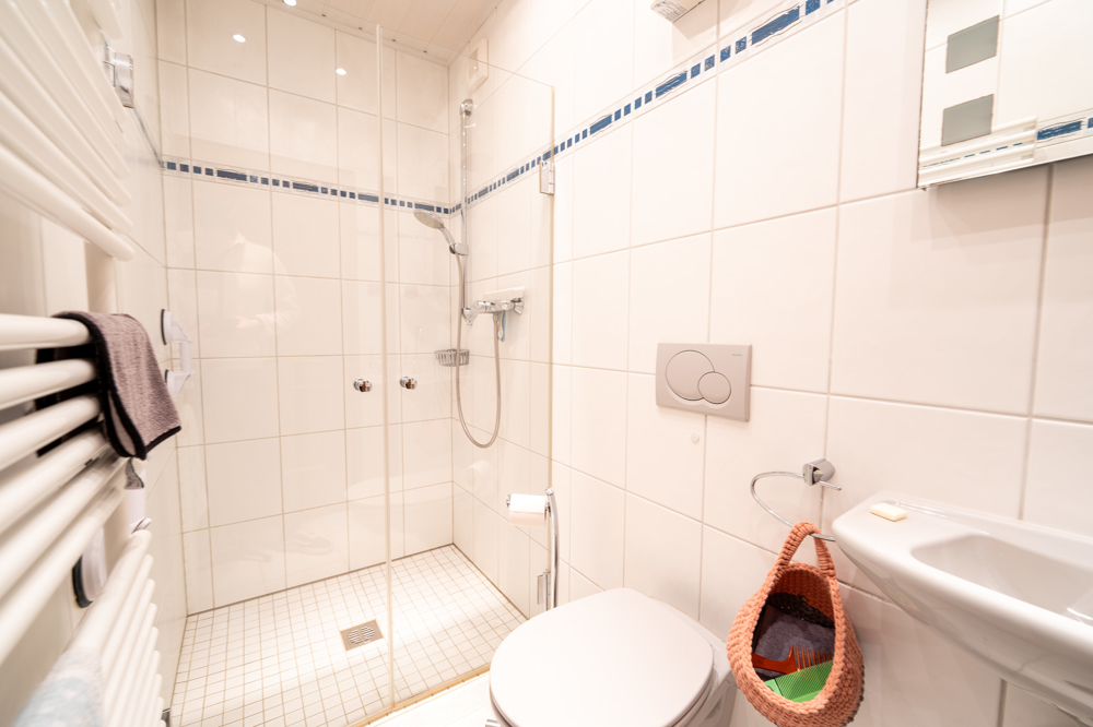 Duschbad im Erdgeschoss