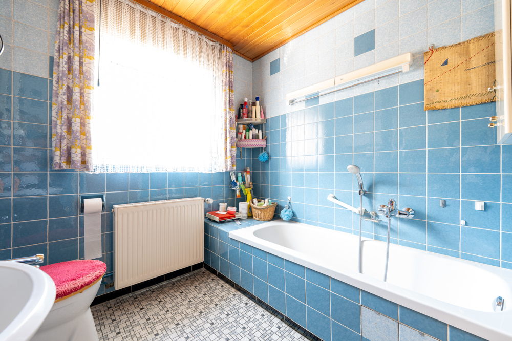 Badezimmer im Obergeschoss