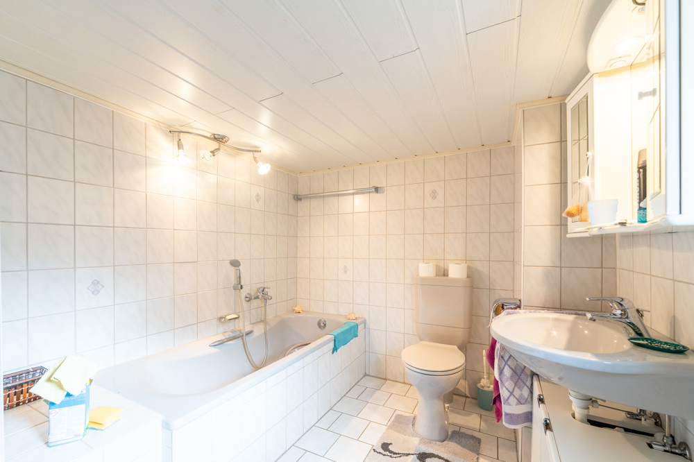 Badezimmer 2