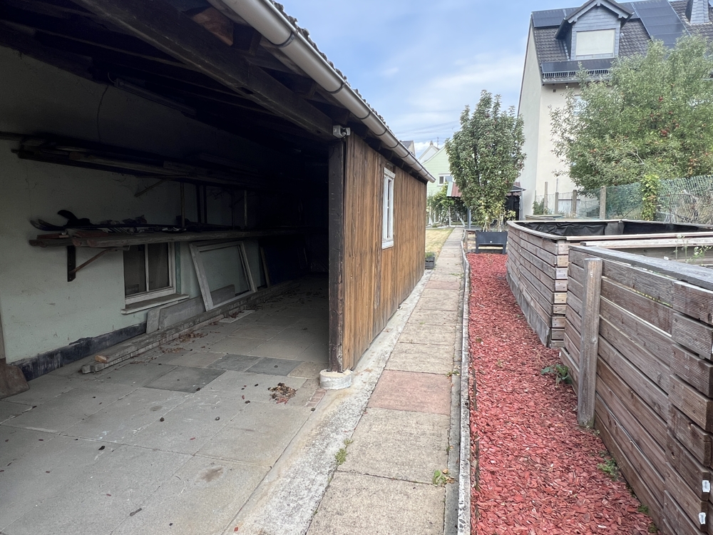 große Abstellremise