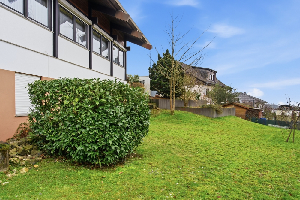 Großzügiger Garten