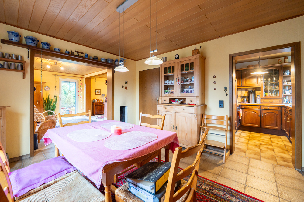 Offene Wohnetage mit Zugang zur Terrasse