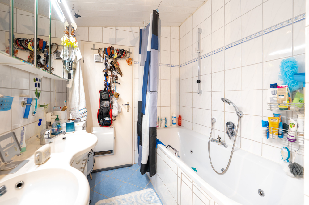 Badezimmer im Erdgeschoss