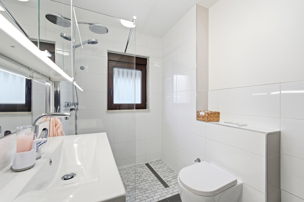 Badezimmer Erdgeschoss HNr. 11a