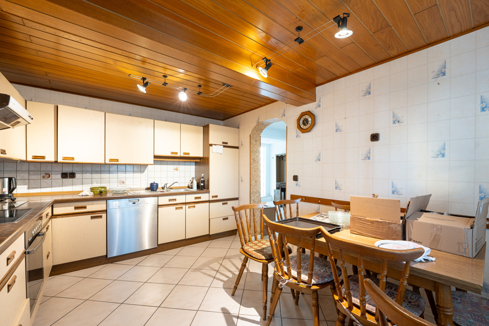 Wohnküche mit Essplatz (Wohnung im Erdgeschoss)