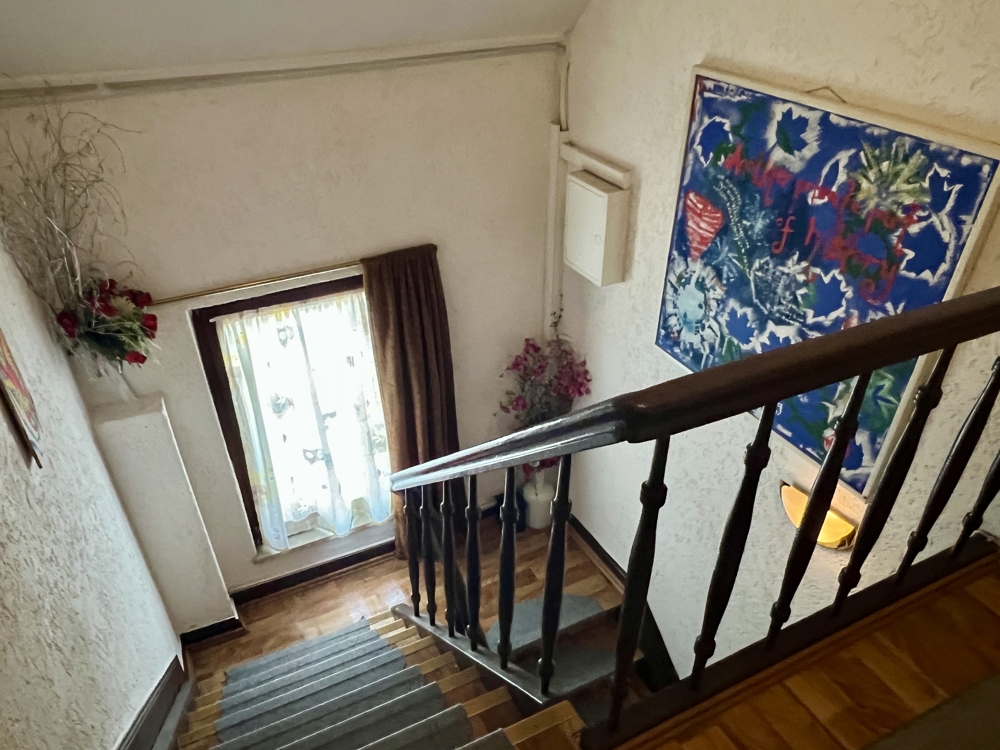 Treppenhaus Haus rechts Nr. 4a