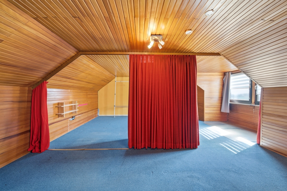 Zimmer Dachboden
