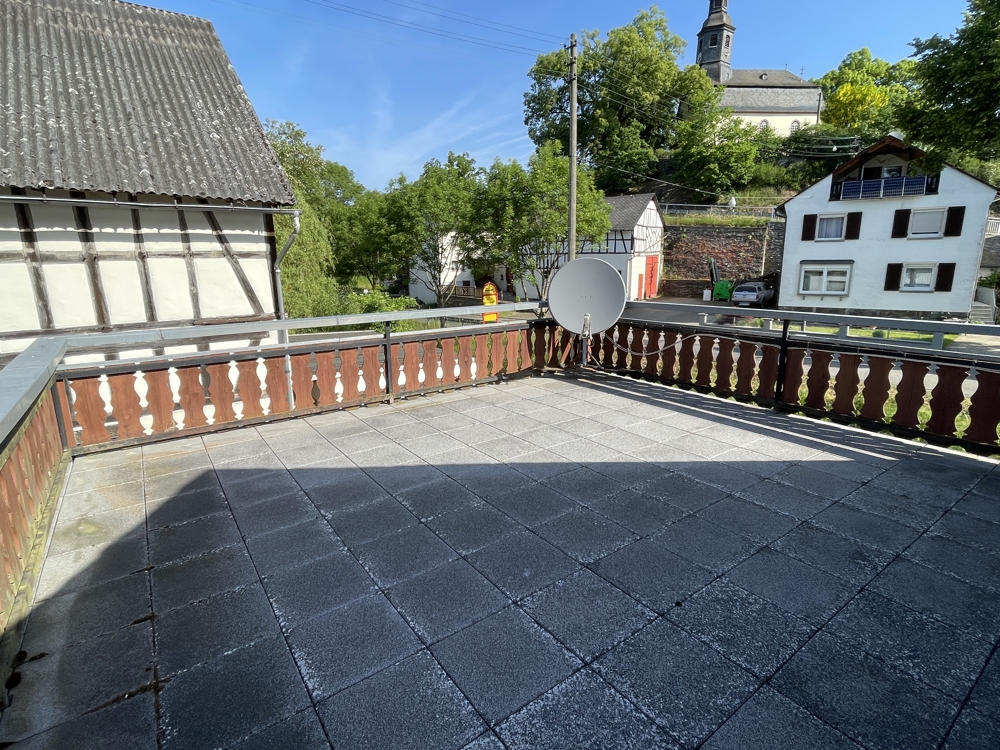 große Dachterrasse