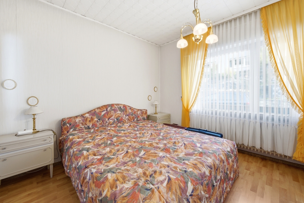 Schlafzimmer 1