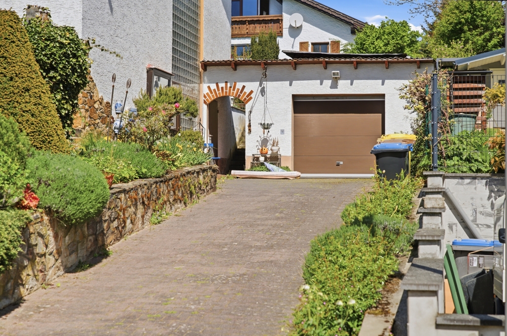 Garageneinfahrt
