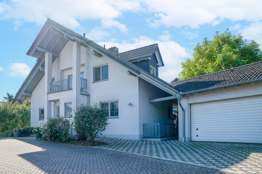 Straßenansicht