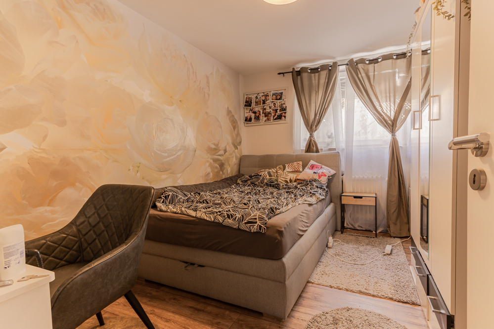 Schlafzimmer im Untergeschoss