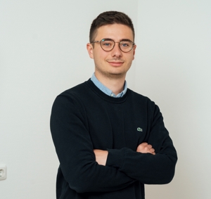 Herr Luca Maus